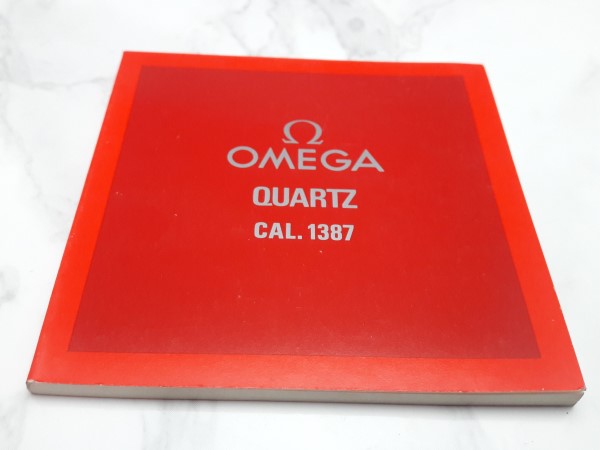 1982 INSTRUCTION MANUAL BOOKLET FOR OMEGA QUARTZ CAL 1387