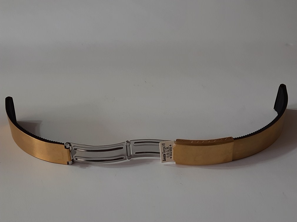 Rare NOS 1970-80's 20mm Lewa D.B.G.M High Quality German Made Gold Tone Steel / Rubber Bracelet