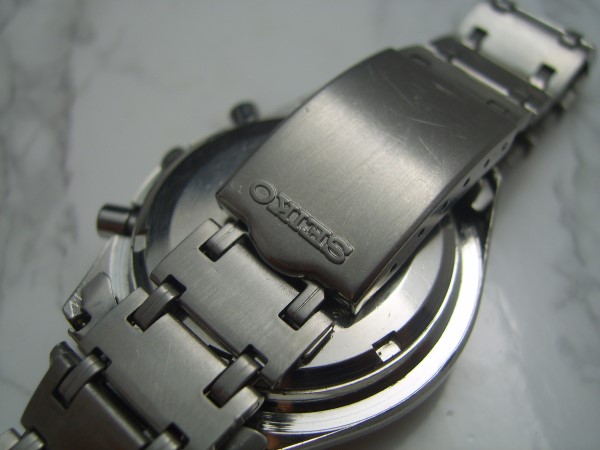 MaxiMaze Watches : VINTAGE 1970'S SEIKO CHRONOGRAPH 7016-7000 (5 hands)