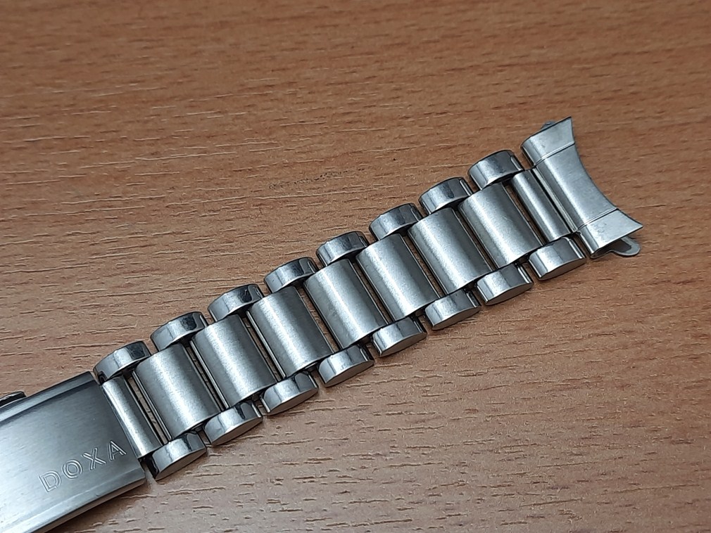 Rare Vintage 18 mm DOXA Stainless Steel Bracelet, Curved Ends, For Doxa Sub