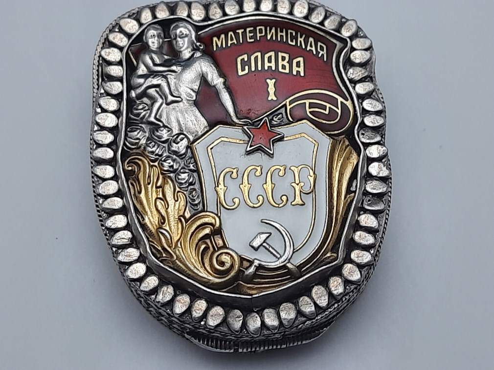 Beautiful Russian / Soviet Era Sterling Silver Enamel Mini Case