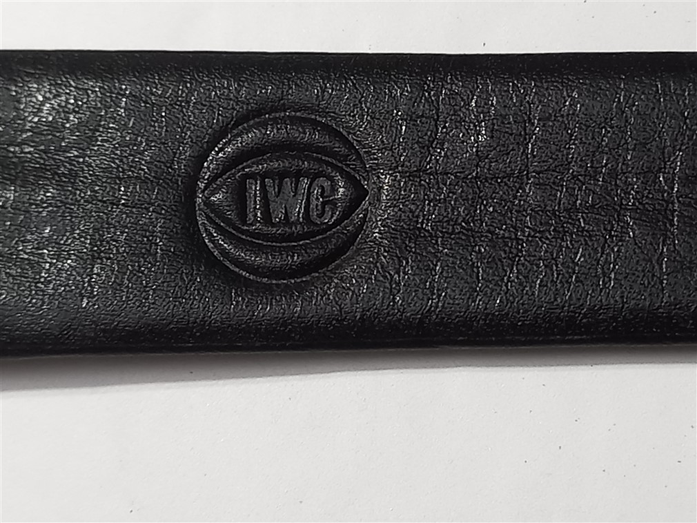 VINTAGE NOS 1970'S 19X16 MM IWC BLACK LEATHER BAND STRAP